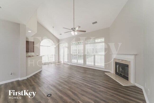 Photo - 16025 Lavenham Rd