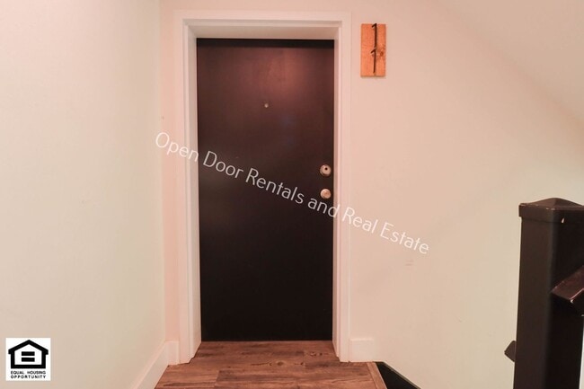 Photo - 1823 Griswold Dr Unit B11