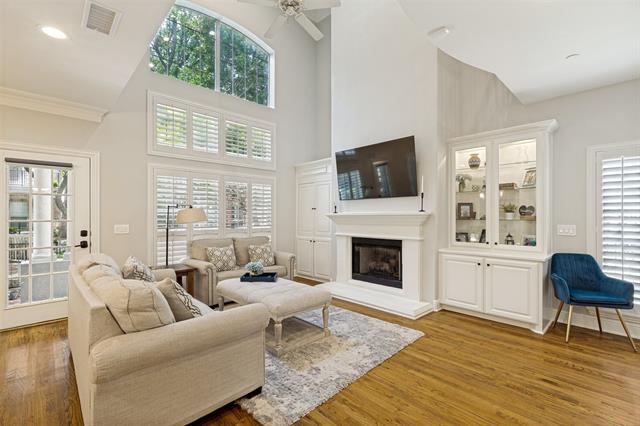 Building Photo - 4167 Towne Green Cir