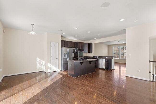 Photo - 4921 Forest Pines Dr