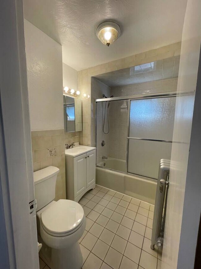 Photo - 293 Boston Ave Unidad 2nd Floor