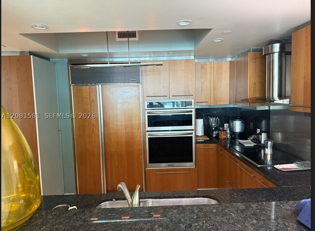 9401 Collins Ave Unit 405