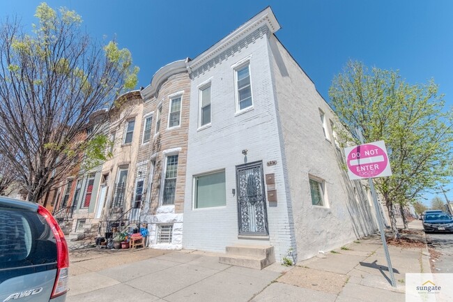 Building Photo - 2608 E Fayette St Unit 1