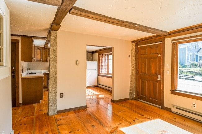 Photo - 475 Center St Unidad L