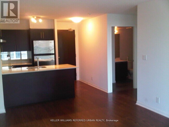 Photo - 96 St Patrick St Unité 1605