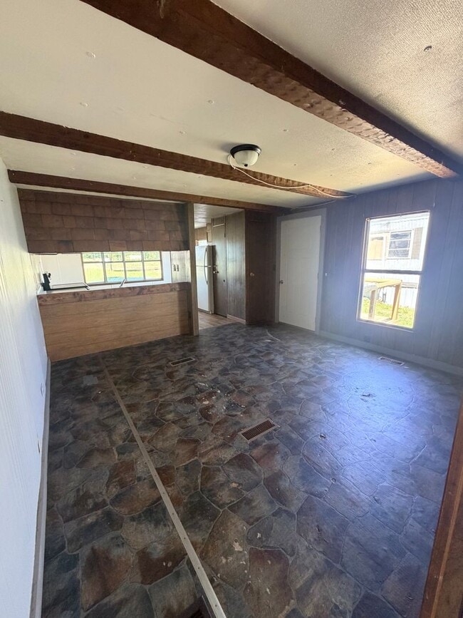 Photo - Rural setting - 2 bed 1 bath