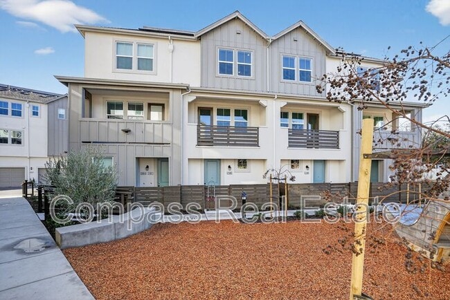 Building Photo - 21061 Story St