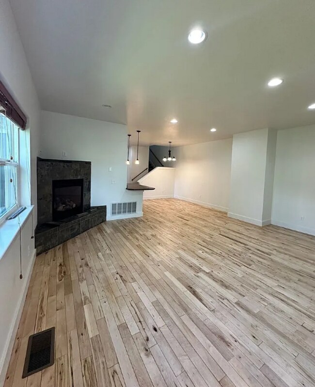 Photo - 4 Bedroom Townhome for Rent in Bozeman