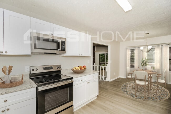 Photo - 4087 Essex Dr