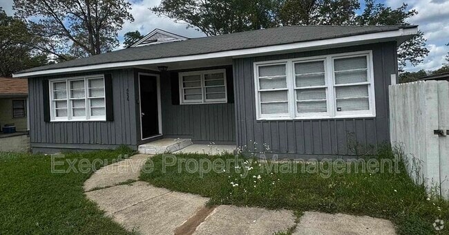 Building Photo - 8636 9th Ct Cir S Rental
