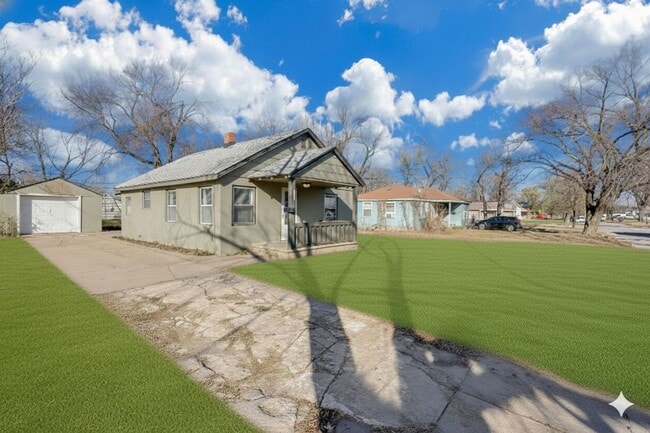 Building Photo - Cute and Cozy 2 Bedroom!