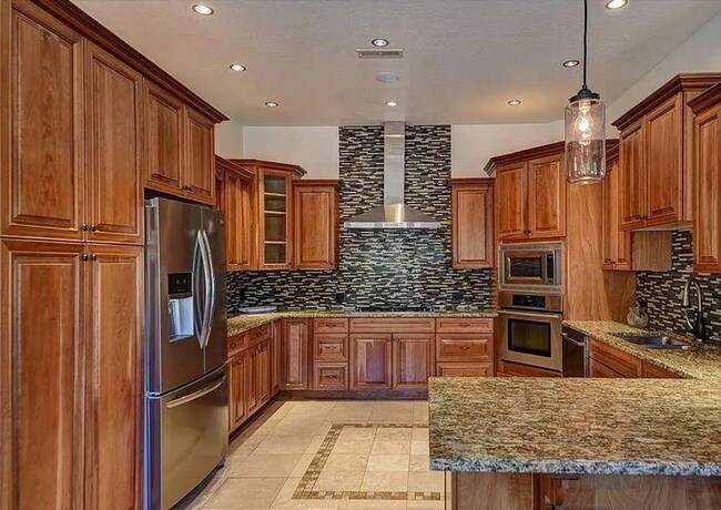 Photo - Mountain Sunset Views: Lovely Four-Bedroom House in Skyridge