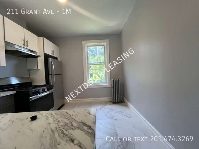 Photo - 211 Grant Ave Unidad 1M