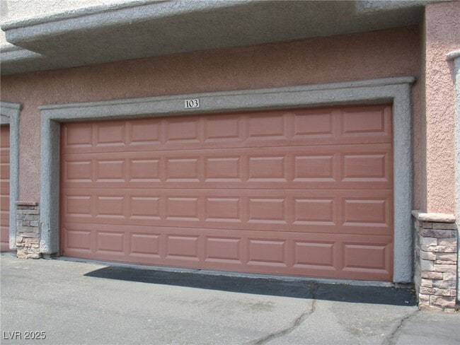 Building Photo - 10220 Penrith Ave Unit 103 Rental