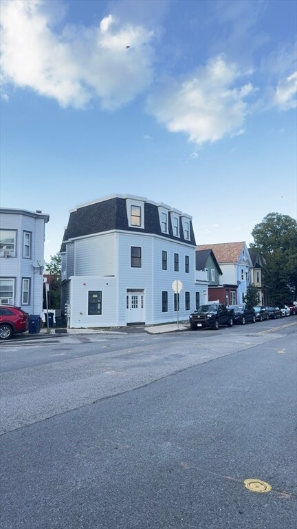 804-806 Saratoga St Unit 2