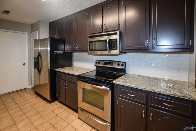 Photo - 108 Portal Ln