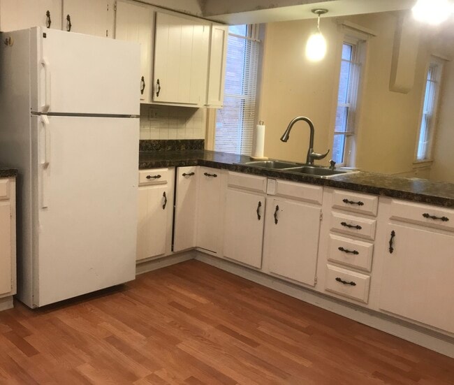 Kitchen - 95 9.5 South Washington Unit 9 South Washington Apt 2