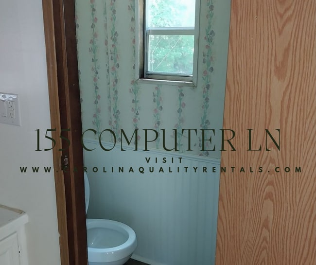 Building Photo - 3 bedroom 2 bath singlewide