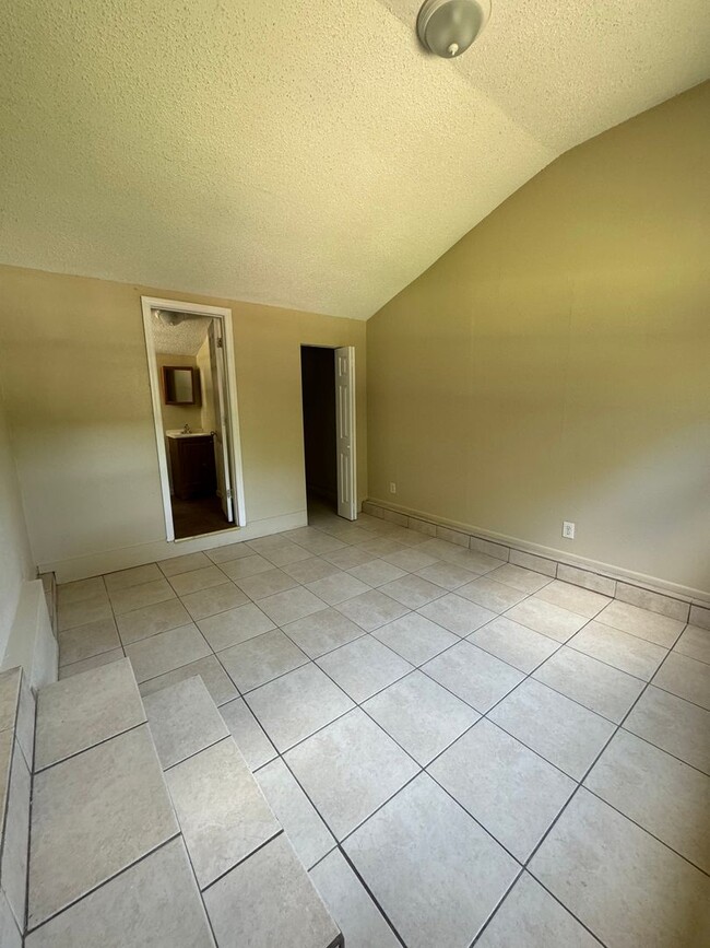 Photo - Charming 3 Bedroom Home for Rent in Jacksonville