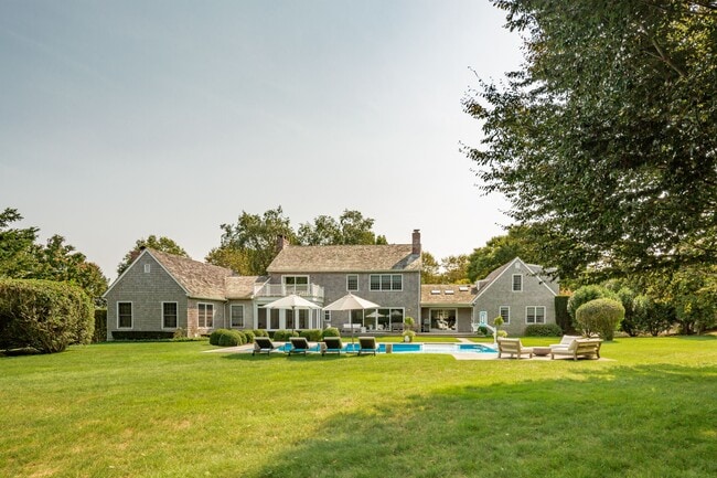 Photo - 15 Pondview Ln