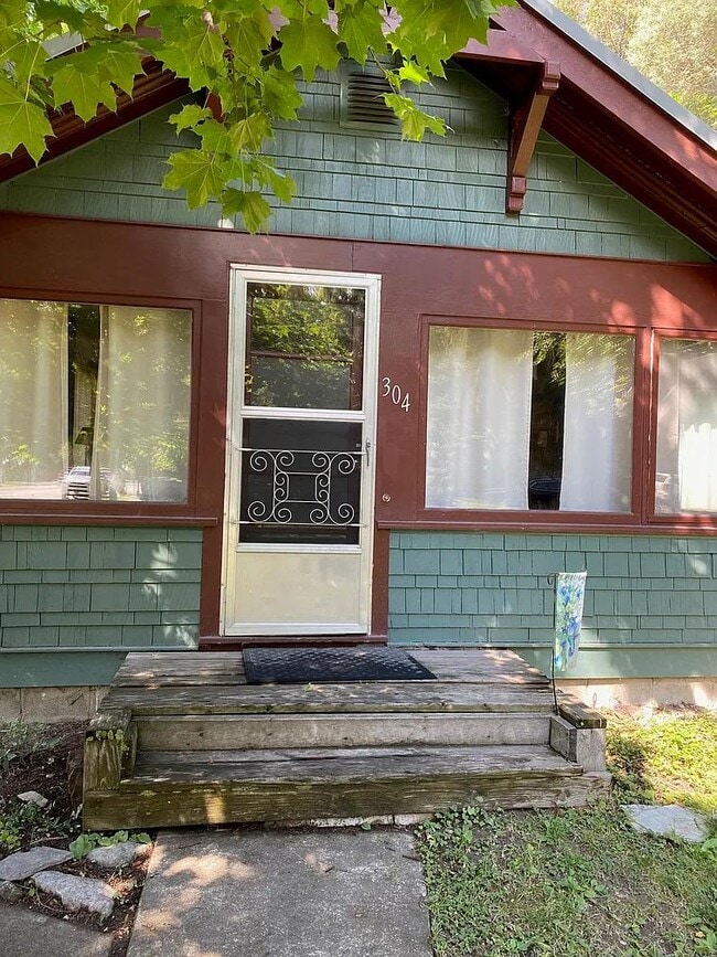 Photo - 304 Dakota Ave