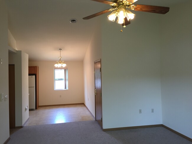 Photo - 618 Westwynd Ct Unit D