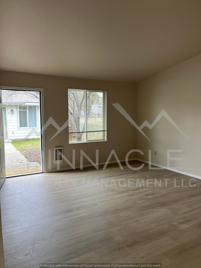 Photo - Castlevale Apartments