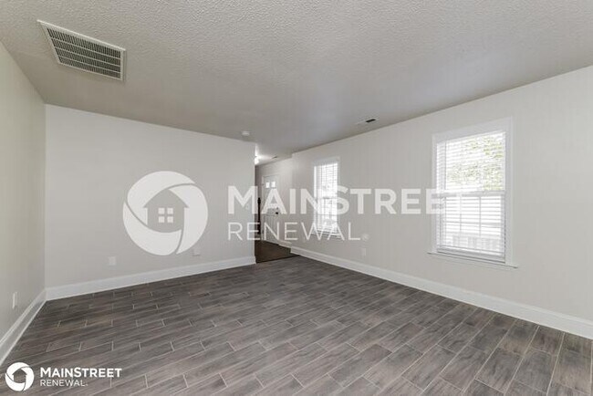 Photo - 6085 Habersham Dr