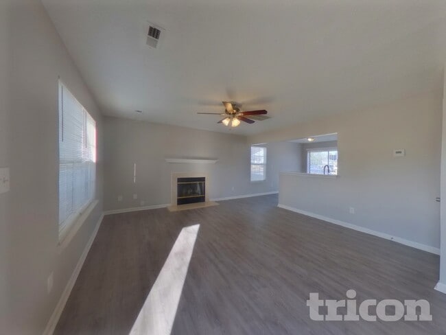 Photo - 9612 Aventide Ln