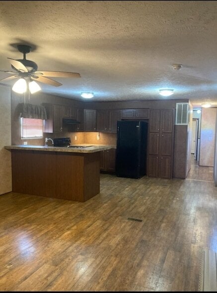Photo - 1615 Private St