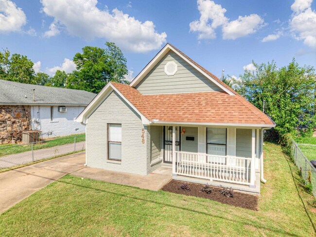 Photo - 548 N 6th St