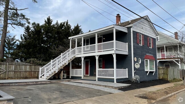 Building Photo - 1 bedroom unit in Downtown Fredericksburg Rental