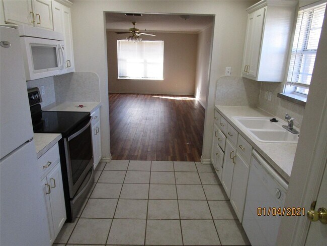 Photo - 3112 Inglewood St