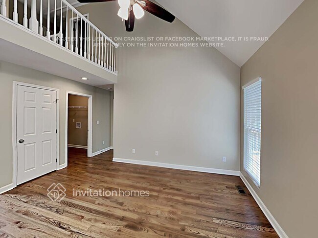 Photo - 6984 Forest Manor Dr