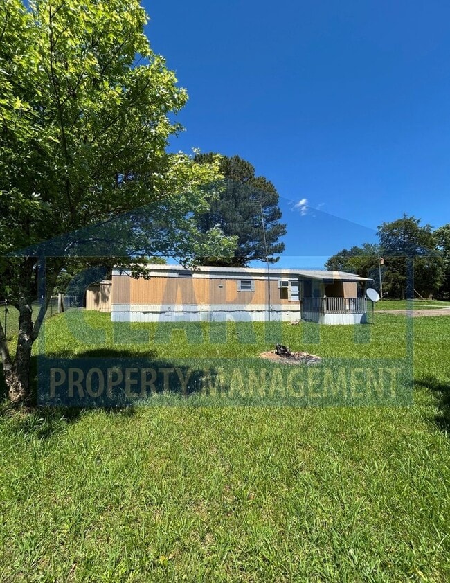 Cozy, two bedroom home! - Cozy, two bedroom home!