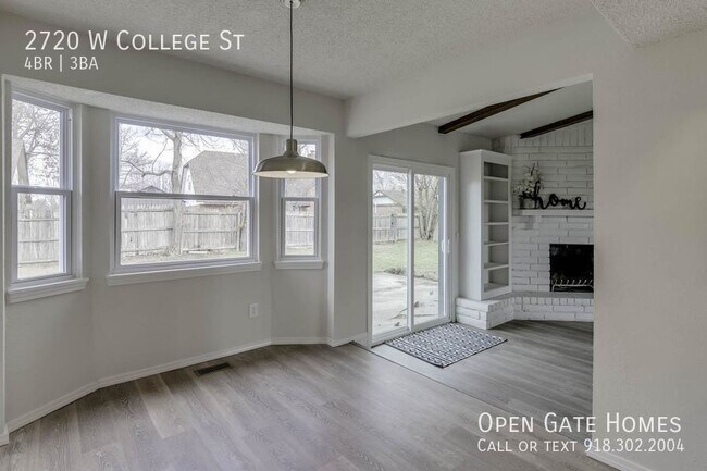 Photo - 2720 W College St