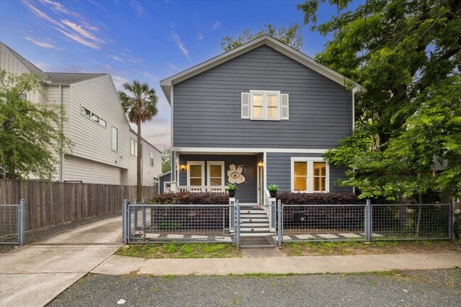 Building Photo - 1111 Adele St Rental