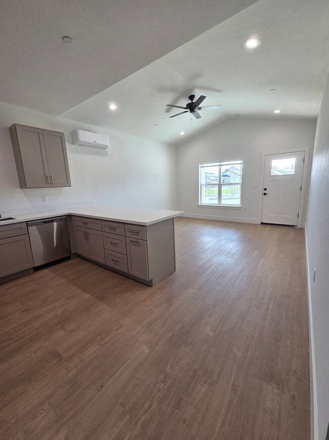 Photo - Brand New Build on Old Alturas - ALL Electric with City of Redding Solar!