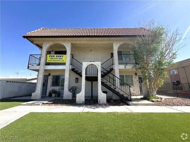 Building Photo - 4225 Stewart Ave Rental