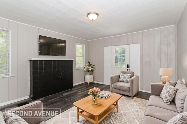 Photo - 2632 Queen City Ave