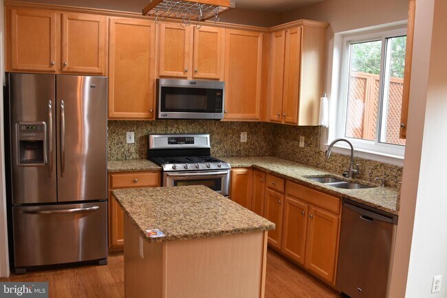 Photo - 13011 Park Crescent Cir Townhome