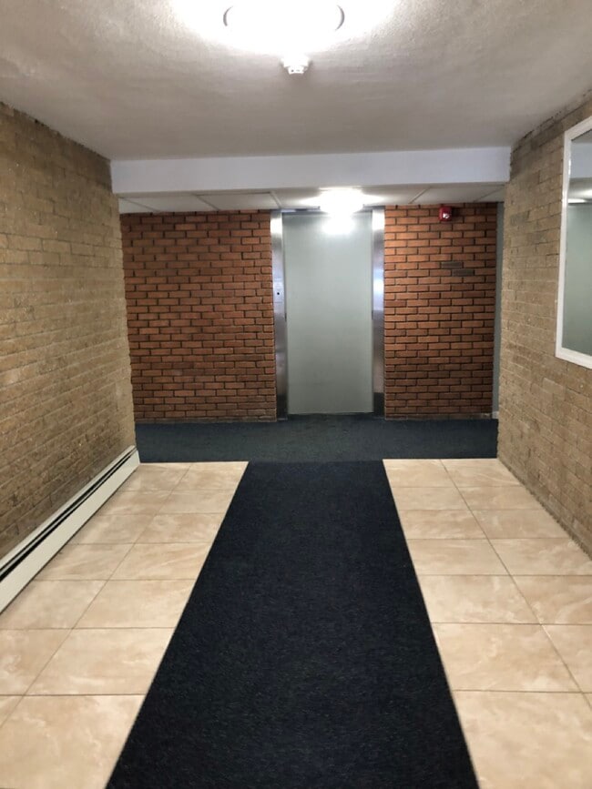 Photo - 15 Walbridge St Unidad 27