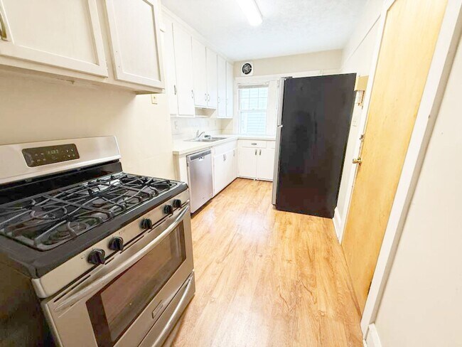 Photo - 18231 Winslow Rd Unit Up