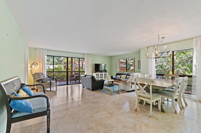 Photo - 413 Brackenwood Ln S Condo