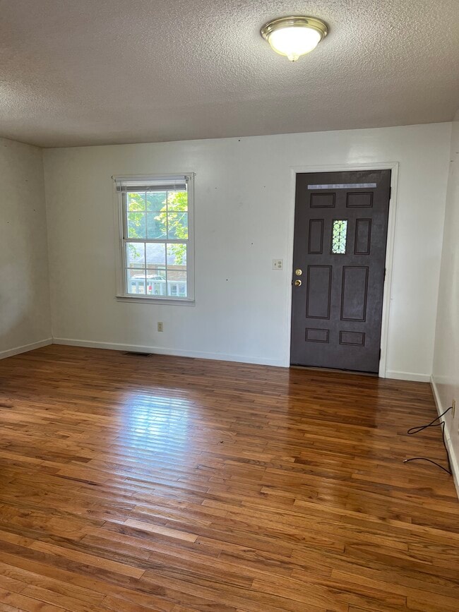 Photo - 414 S Lynn Ave