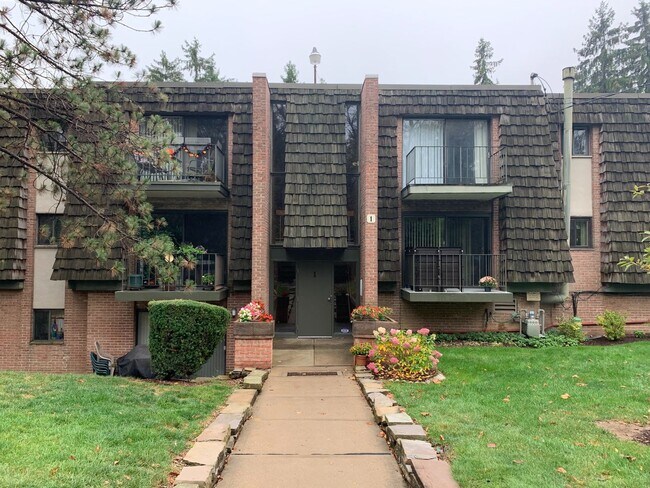 Moon Township - 2 Bedroom, 1.5 Bath, Fores... - Moon Township - 2 Bedroom, 1.5 Bath, Fores... House