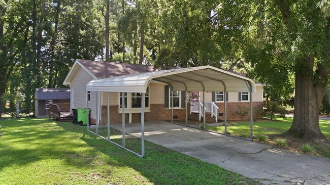 Photo - 516 Keith St
