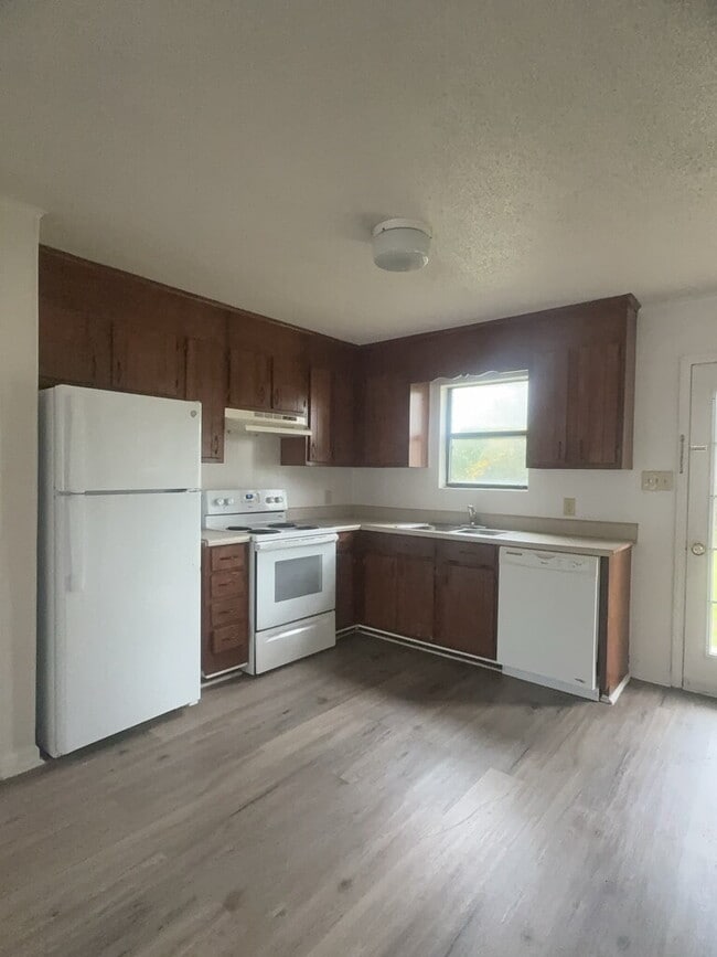 Photo - Charming 2 Bedroom Apartment
216 Zack Circle #B Unidad B