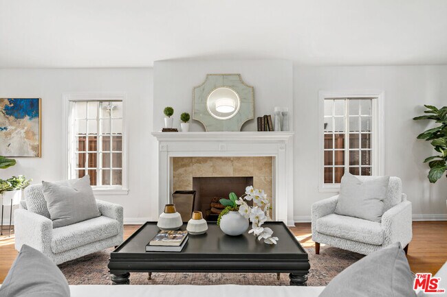 Photo - 620 N Cherokee Ave