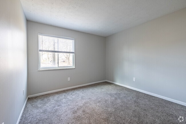 2BR, 1BA - 756SF - Second Bedroom